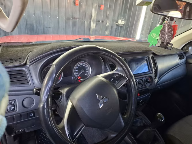 MITSUBISHI L200 2021 4X4 - Imagen 4
