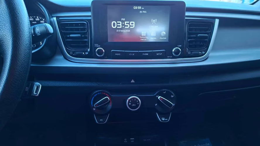 Kia Rio EX 1.4 (2019) - Imagen 7