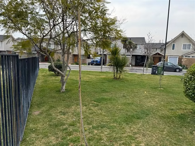 HERMOSA PROPIEDAD DENTRO DE CONDOMINIO EN ENEA - Imagen 38