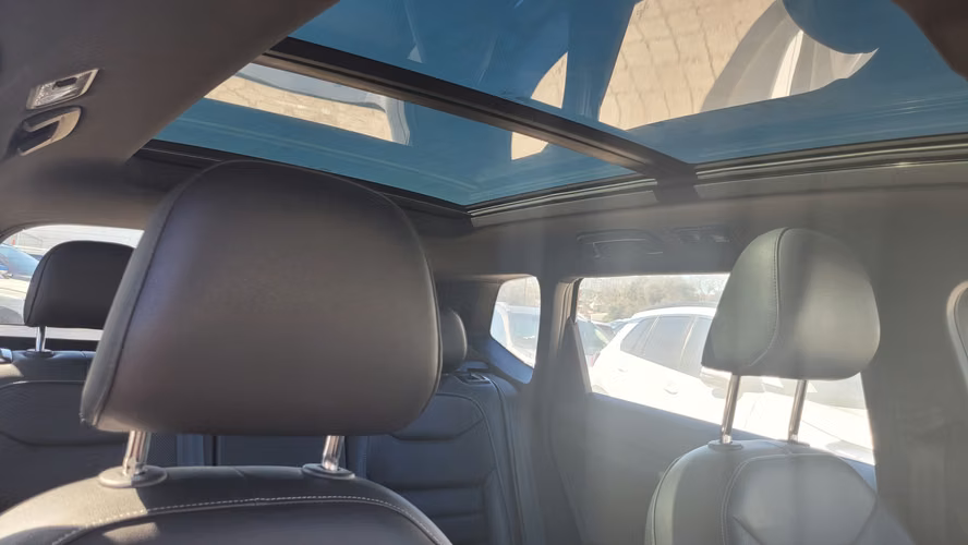 VolkswagenTAOS TSI 4X2 1.4 FULL AUT. 1.4 • 4x2 • Automática • 2024 - Imagen 16