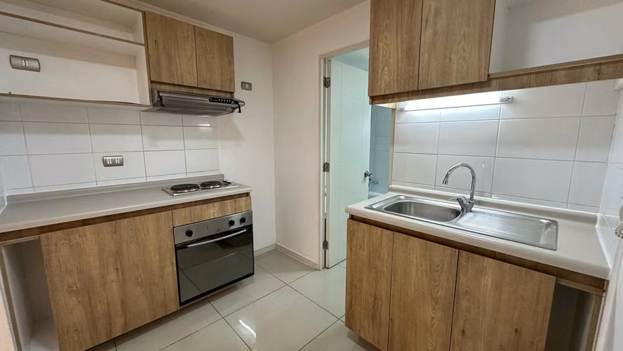 OPORTUNIDAD DE HOME STUDIO Y BODEGA | EN SANTA ANA