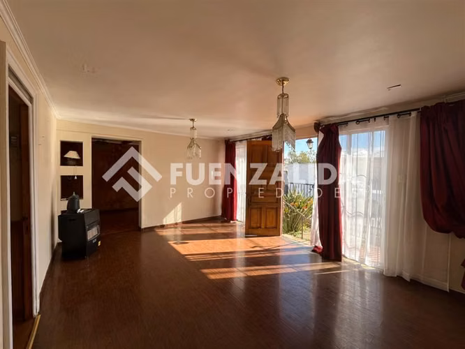 Casa en venta de 2 dorm. en La Serena