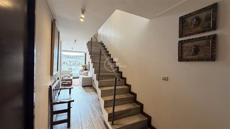 Dpto en arriendo 3 dorm.+ serv + salita en Lo Barnechea