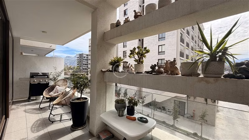 Dpto en arriendo 3 dorm.+ serv + salita en Lo Barnechea