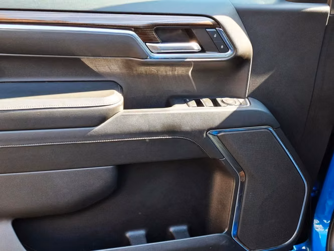 CHEVROLET SILVERADO 2025 - Imagen 12