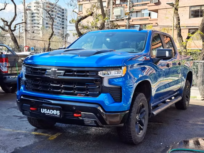 CHEVROLET SILVERADO 2025