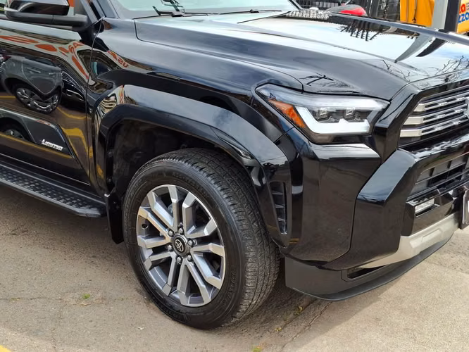 TOYOTA 4RUNNER  2026