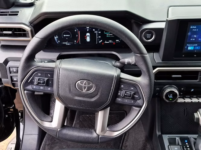 TOYOTA 4RUNNER  2026