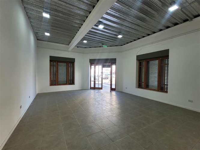 Local Comercial en arriendo en Santiago - Imagen 4