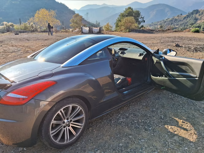 Peugeot RCZ 2012