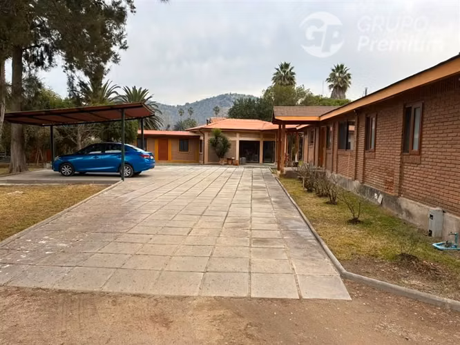 Parcela familiar en Isla de Maipo a precio imperdible 3D/3B - Imagen 1
