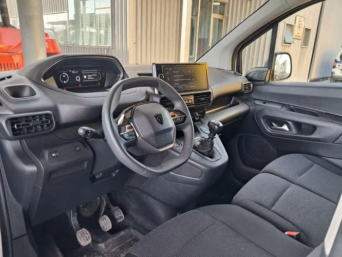 PEUGEOT PARTNER 2025 - Imagen 13