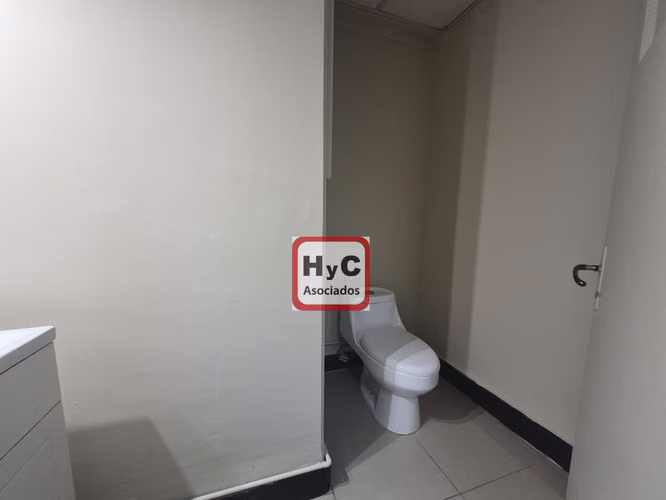 Oficina en Arriendo en Santiago Centro – Excelente Ubicación - Imagen 7
