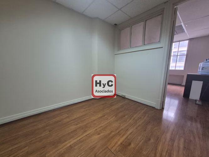 Oficina en Arriendo en Santiago Centro – Excelente Ubicación - Imagen 3