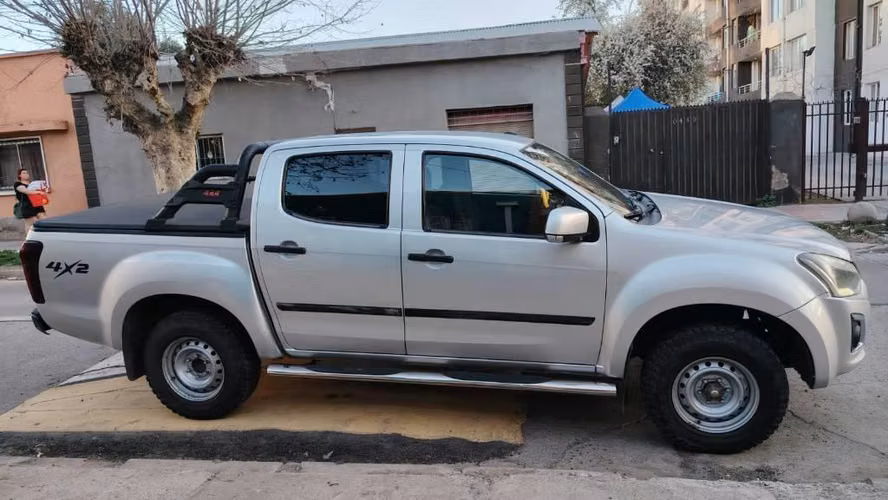 Camioneta D-MAX 2018 - Imagen 4
