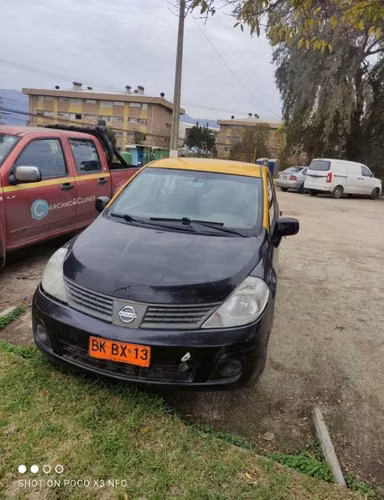Taxi básico Nissan Tiida quinta región