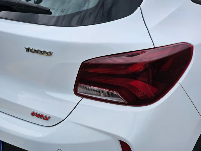 Chevrolet Onix 1.0T RS R 4X2 HB MT 5P 2024 - Imagen 10
