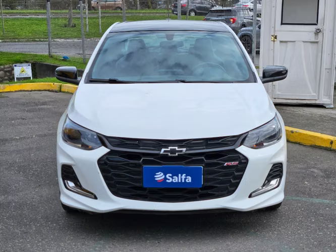 Chevrolet Onix 1.0T RS R 4X2 HB MT 5P 2024 - Imagen 2