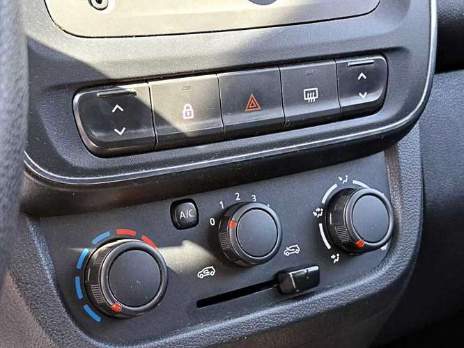 RENAULT KWID 2024