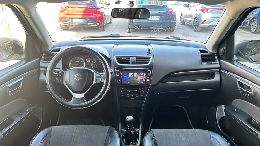 SUZUKI SWIFT GLX 1.2 MT (2017) - Imagen 11
