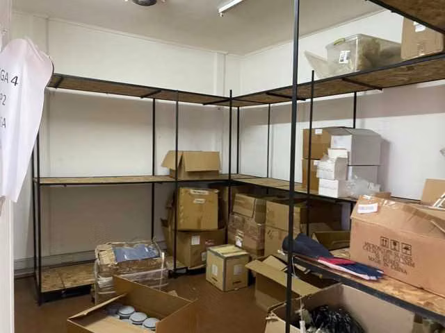 Bodega con oficinas en zona sur de Santiago (131286)