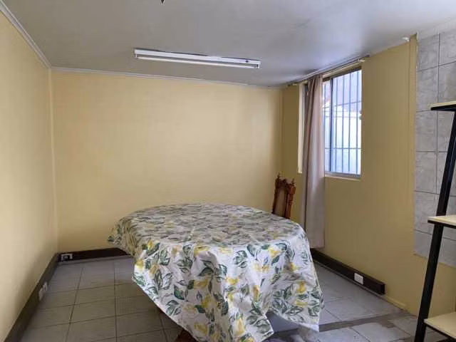 Bodega con oficinas en zona sur de Santiago (131286)
