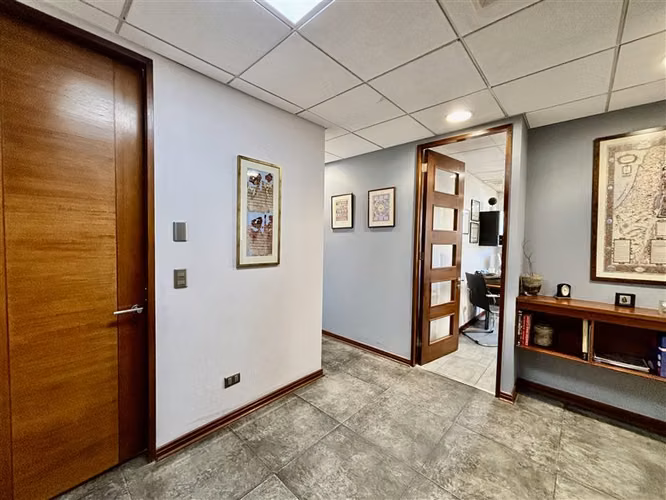 Oficina en arriendo en Las Condes