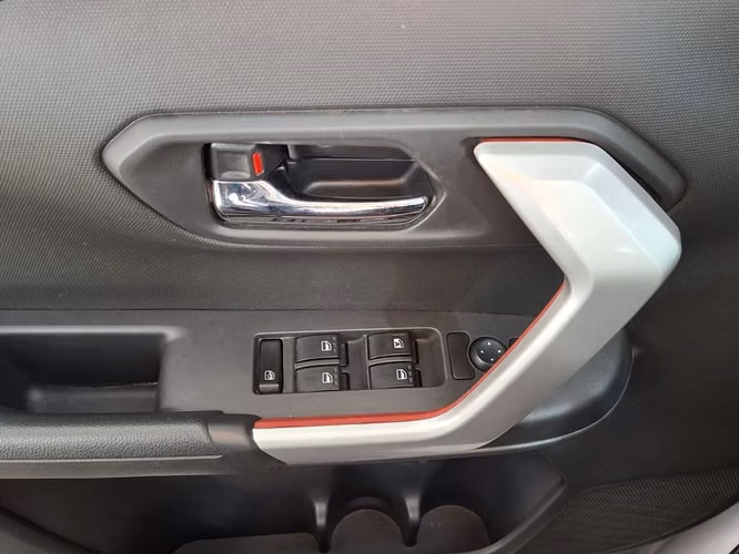 TOYOTA RAIZE 2023 - Imagen 9