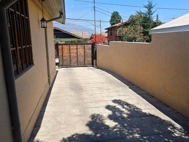 Casa en arriendo de 4 dorm. en Las Condes - Imagen 13