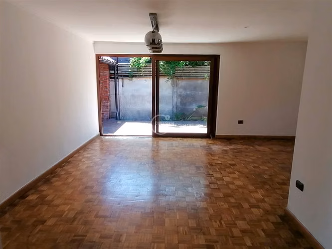 Casa en arriendo de 4 dorm. en Las Condes - Imagen 4