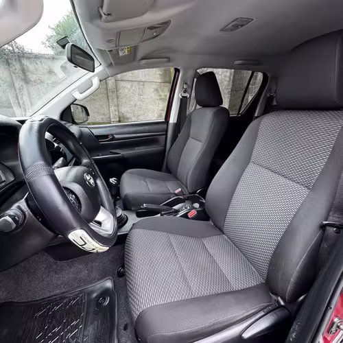 TOYOTA HILUX 4X4 DX 2023 - Imagen 8