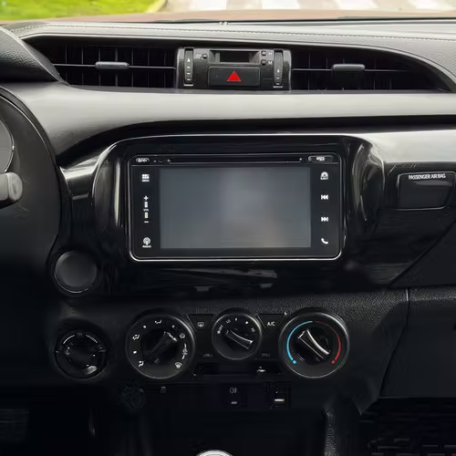 TOYOTA HILUX 4X4 DX 2023 - Imagen 11