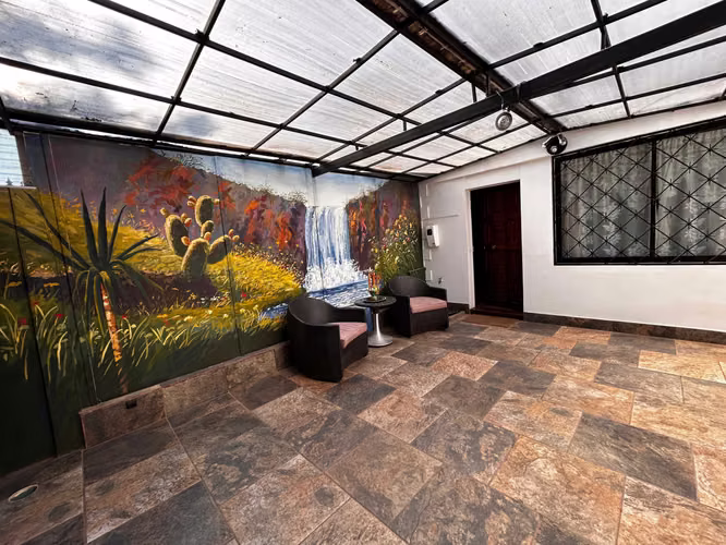 Casa en Ñuñoa - sector seguro y consolidado ! (181762)