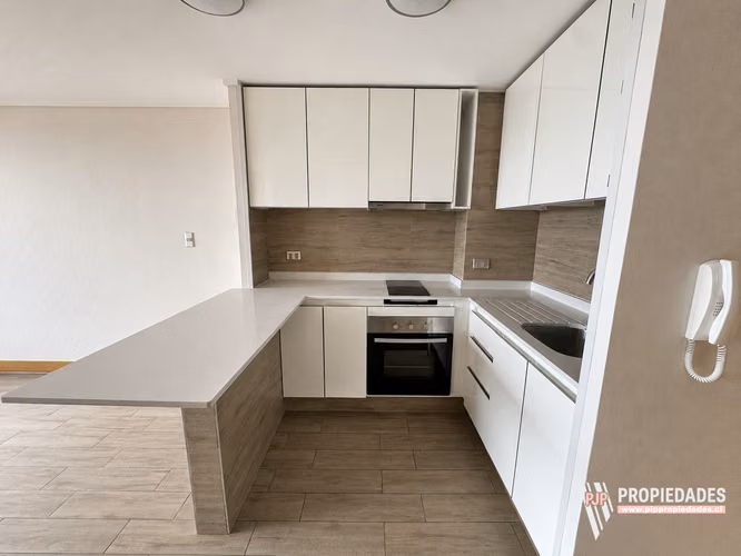 Hermoso departamento con Vista despejada 1D/1B - Providencia - Imagen 3