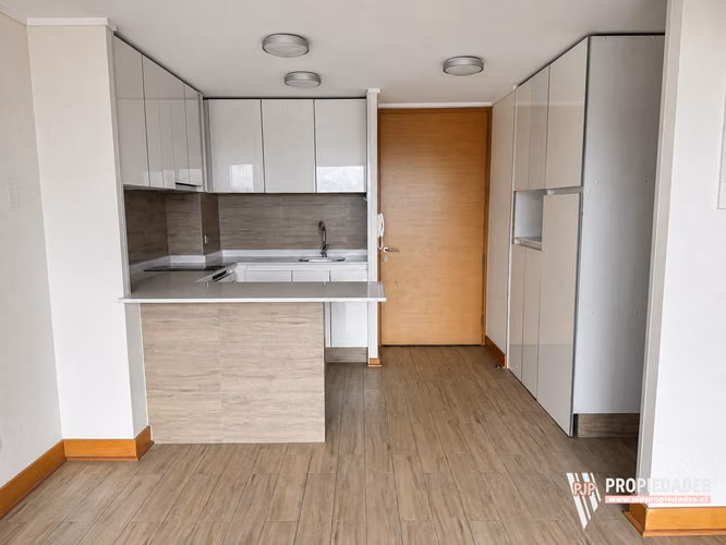 Hermoso departamento con Vista despejada 1D/1B - Providencia - Imagen 5
