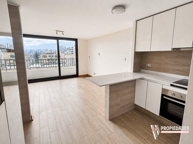 Hermoso departamento con Vista despejada 1D/1B - Providencia - Imagen 2