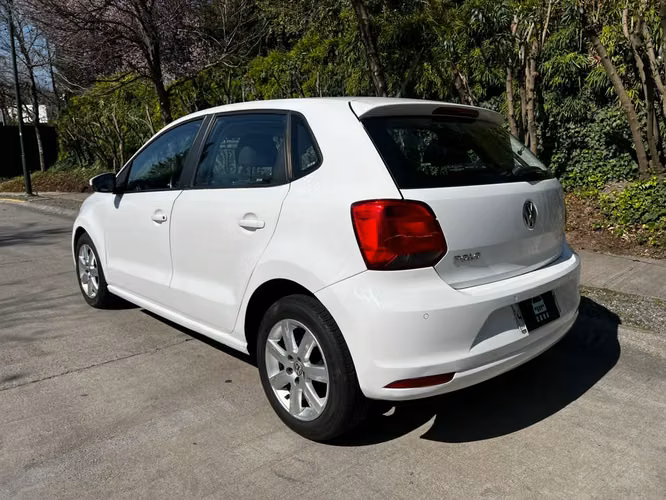 VOLKSWAGEN POLO HB 1.6L AT HIGHLINE 4X2 5P AÑO 2017