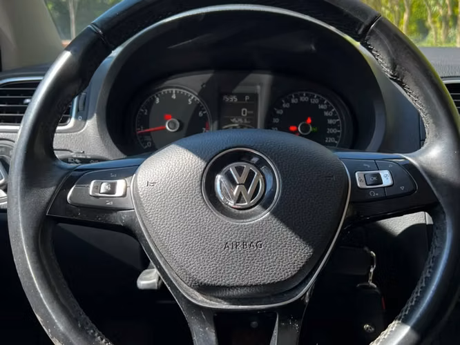 VOLKSWAGEN POLO HB 1.6L AT HIGHLINE 4X2 5P AÑO 2017