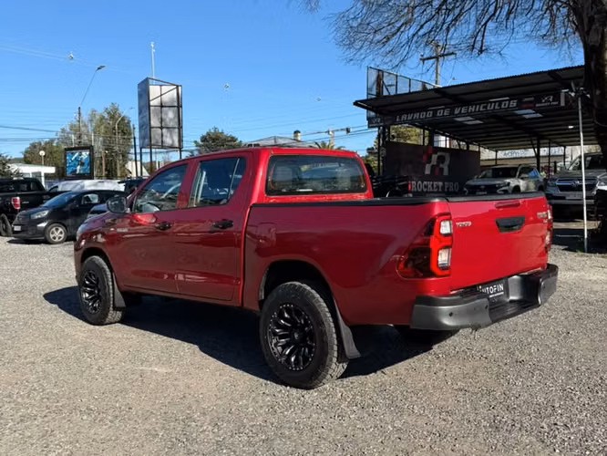 TOYOTA Hilux Dx 4X4 2.4 2021 - Imagen 3