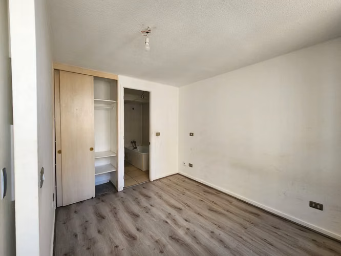 Arriendo Depto 1 dormitorio / Radal - Cerca Metro Ecuador - Imagen 3