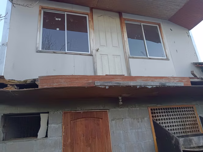 TIENE UNA BODEGA Y UN TALLER PARA TRABAJAR EN COSAS MANUALES - Imagen 23