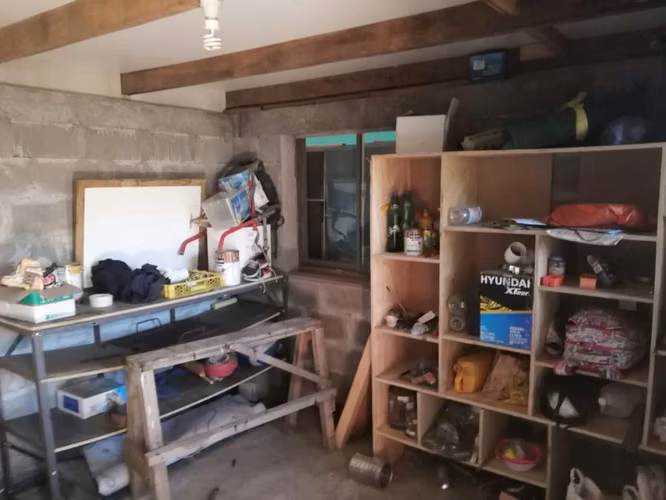TIENE UNA BODEGA Y UN TALLER PARA TRABAJAR EN COSAS MANUALES - Imagen 22