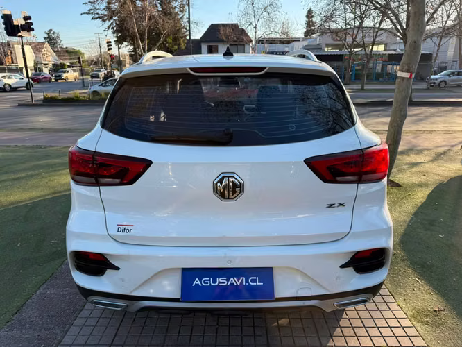 MG ZX DLX 4X2 CVT AT 5P. (2023)