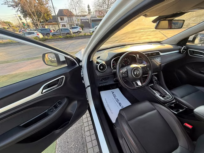 MG ZX DLX 4X2 CVT AT 5P. (2023)