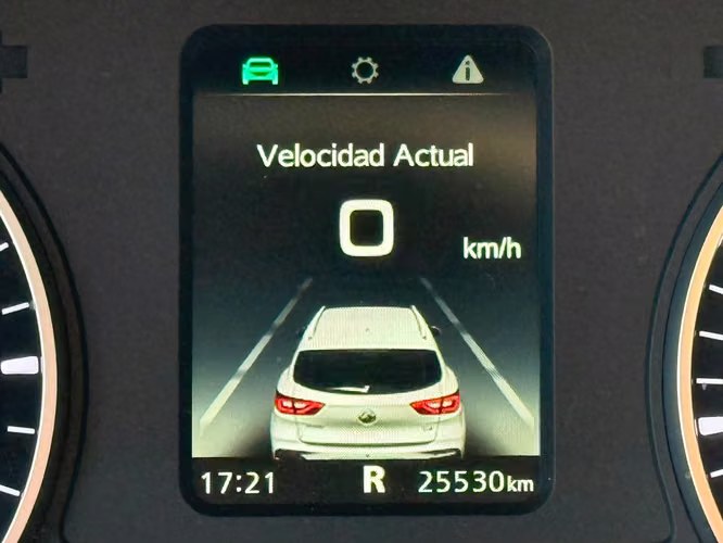 MG ZX DLX 4X2 CVT AT 5P. (2023)