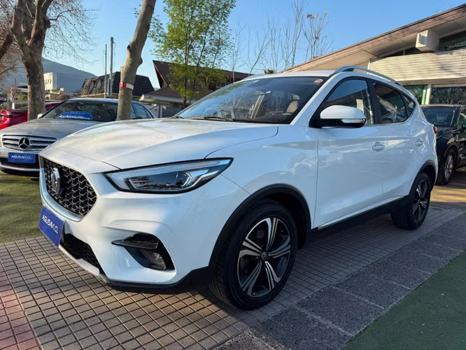 MG ZX DLX 4X2 CVT AT 5P. (2023)