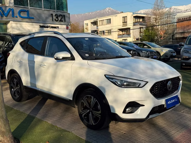 MG ZX DLX 4X2 CVT AT 5P. (2023)