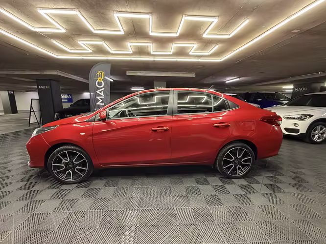Toyota Yaris Sedán 1.5 Automático 2022