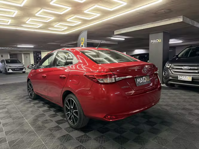 Toyota Yaris Sedán 1.5 Automático 2022