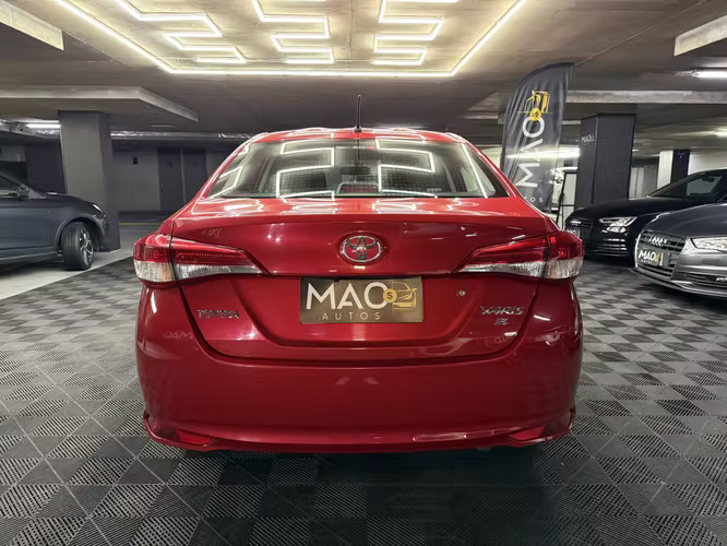 Toyota Yaris Sedán 1.5 Automático 2022